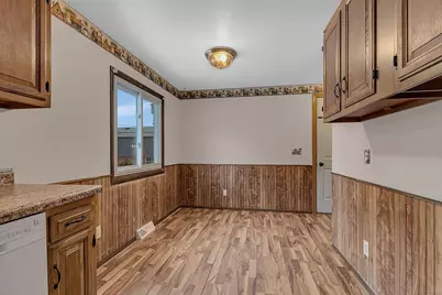 315 7th Street NE, Long Prairie, MN 56347 - Photo 4