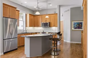 7660 Woodview Ct, Edina, MN 55439 - Photo 4