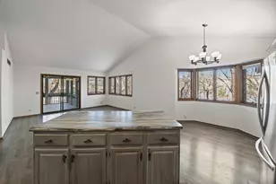 13416 Parkwood Dr, Burnsville, MN 55337 - Photo 6
