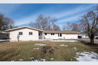 232 W Skyline Court, Mankato, MN 56001 - Photo 1