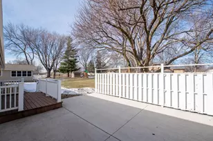 232 W Skyline Ct, Mankato, MN 56001 - Photo 24