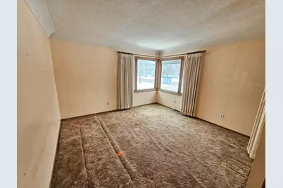 400 2nd Street SW, Braham, MN 55006 - Photo 4