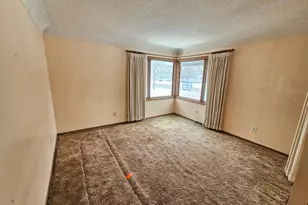 400 2nd St SW, Braham, MN 55006 - Photo 4