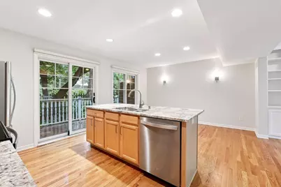 204 Central Avenue S, Wayzata, MN 55391 - Photo 8