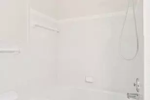 204 Central Ave S, Wayzata, MN 55391 - Photo 16