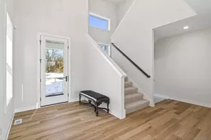 2388 Laurie Ct, Roseville, MN 55113 - Photo 4