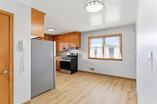 1955 Idaho Ave E, Saint Paul, MN 55119 - Photo 10