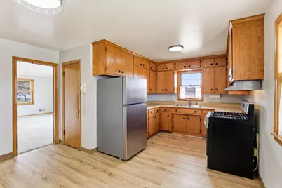 1955 Idaho Avenue E, Saint Paul, MN 55119 - Photo 14