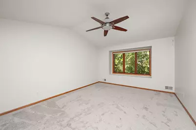 1598 Summit Shores Circle, Burnsville, MN 55306 - Photo 10