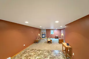 3033 Redwood Ave, Slayton, MN 56172 - Photo 12