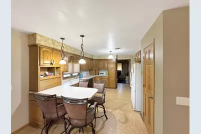 3033 Redwood Avenue, Slayton, MN 56172 - Photo 6