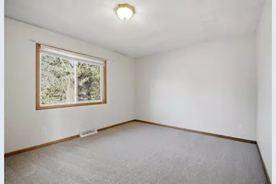2560 Lamada Place, Owatonna, MN 55060 - Photo 14