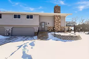 12060 71st Pl N, Maple Grove, MN 55369 - Photo 1