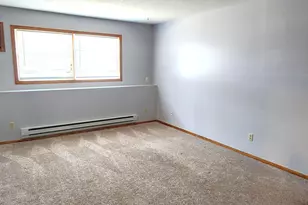 704 8th St N, Hudson, WI 54016 - Photo 4