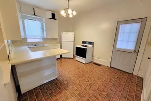 210 N Fremont St, River Falls, WI 54022 - Photo 6