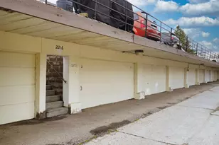 2216 Pleasant Ave, Minneapolis, MN 55404 - Photo 12