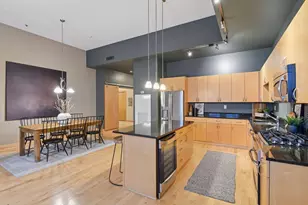 215 10th Ave S, Minneapolis, MN 55415 - Photo 12