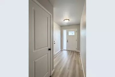 3252 36th Avenue S, Moorhead, MN 56560 - Photo 2