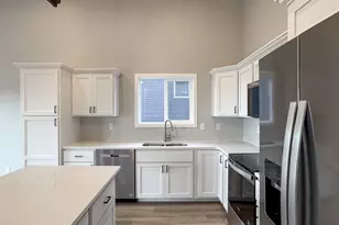 3252 36th Ave S, Moorhead, MN 56560 - Photo 4