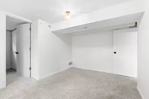 4409 W 89th St, Bloomington, MN 55437 - Photo 38