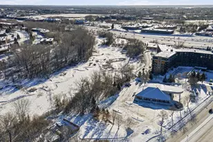 14326 Fairway Dr, Eden Prairie, MN 55344 - Photo 38