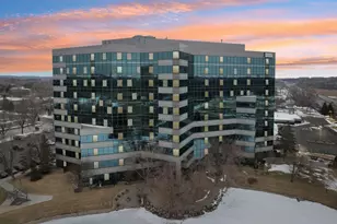 5601 Smetana Dr, Hopkins, MN 55343 - Photo 34