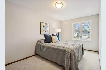 10500 Wyoming Avenue S, Bloomington, MN 55438 - Photo 20