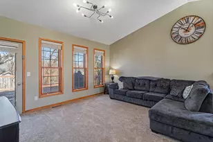 4864 Aspen Dr, Savage, MN 55378 - Photo 10