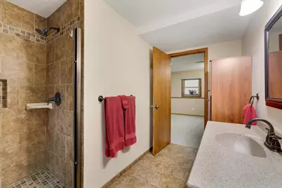 9200 67th Avenue N, Brooklyn Park, MN 55428 - Photo 26