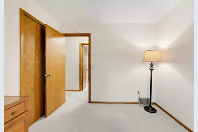 9200 67th Avenue N, Brooklyn Park, MN 55428 - Photo 18