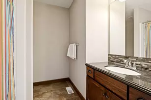 7461 Merrimac Ln N, Maple Grove, MN 55311 - Photo 28