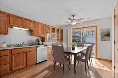 31 Landau Alcove, Woodbury, MN 55125 - Photo 2