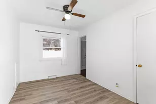 9000 Cedar Lk Rd S, Saint Louis Park, MN 55426 - Photo 14