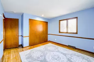 5705 Phoenix St, Golden Valley, MN 55422 - Photo 14