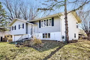 5705 Phoenix St, Golden Valley, MN 55422 - Photo 6