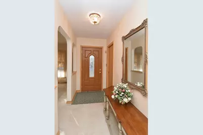 1864 Albert Street N, Falcon Heights, MN 55113 - Photo 2