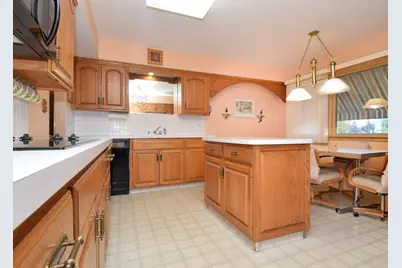 1864 Albert Street N, Falcon Heights, MN 55113 - Photo 8