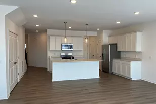 17935 Genoa Dr, Lakeville, MN 55044 - Photo 2