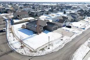 6810 24th Street S, Fargo, ND 58104 - Photo 4