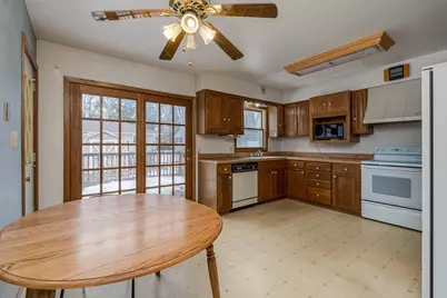 123 Knollcrest Drive, Mankato, MN 56001 - Photo 8