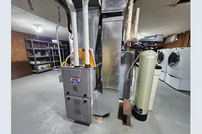 105 E Hawthorne Street, Albert Lea, MN 56007 - Photo 38