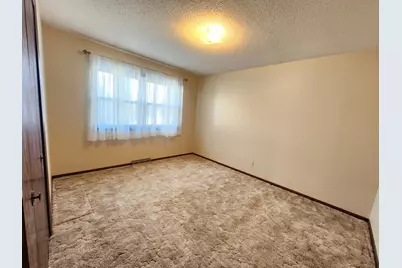 105 E Hawthorne Street, Albert Lea, MN 56007 - Photo 28