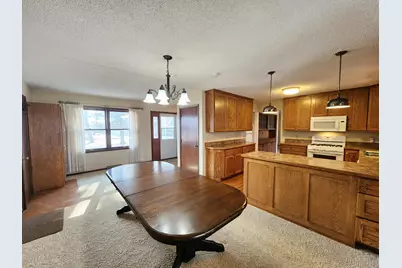 105 E Hawthorne Street, Albert Lea, MN 56007 - Photo 12