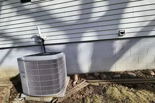 105 E Hawthorne St, Albert Lea, MN 56007 - Photo 6