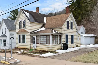 247 North Street, Fountain City, WI 54629 - Photo 2