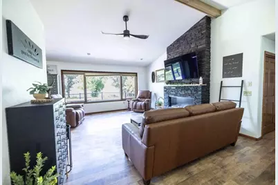 4 S Fox Lake Drive E, Sherburn, MN 56171 - Photo 4