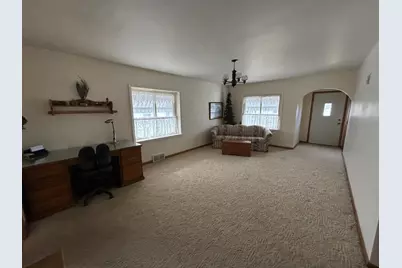 245 N Broadway, Alden, MN 56009 - Photo 10