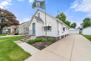 245 N Broadway, Alden, MN 56009 - Photo 1