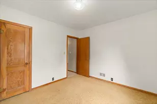 245 N Broadway, Alden, MN 56009 - Photo 16