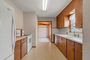 245 N Broadway, Alden, MN 56009 - Photo 10